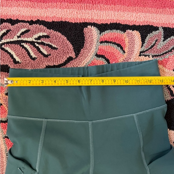 Athleta Pocket Green Leggings Athletic Yoga Running Women’s Size S - Picture 4 of 5